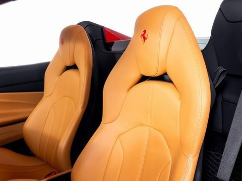 Used 2023 Ferrari F8 Tributo image 20