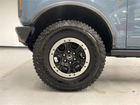 Used 2022 Ford Bronco Badlands w/ Sasquatch Package image 23
