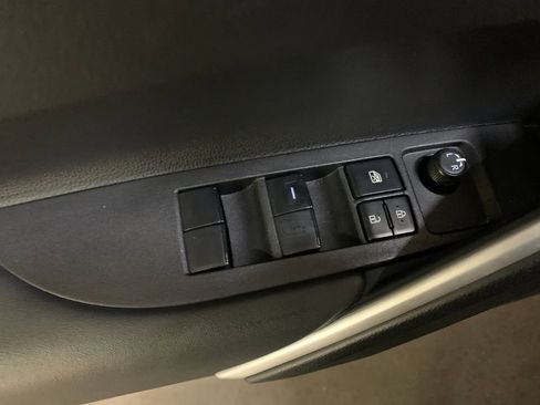 Used 2026 Toyota Corolla Cross LE FWD image 13