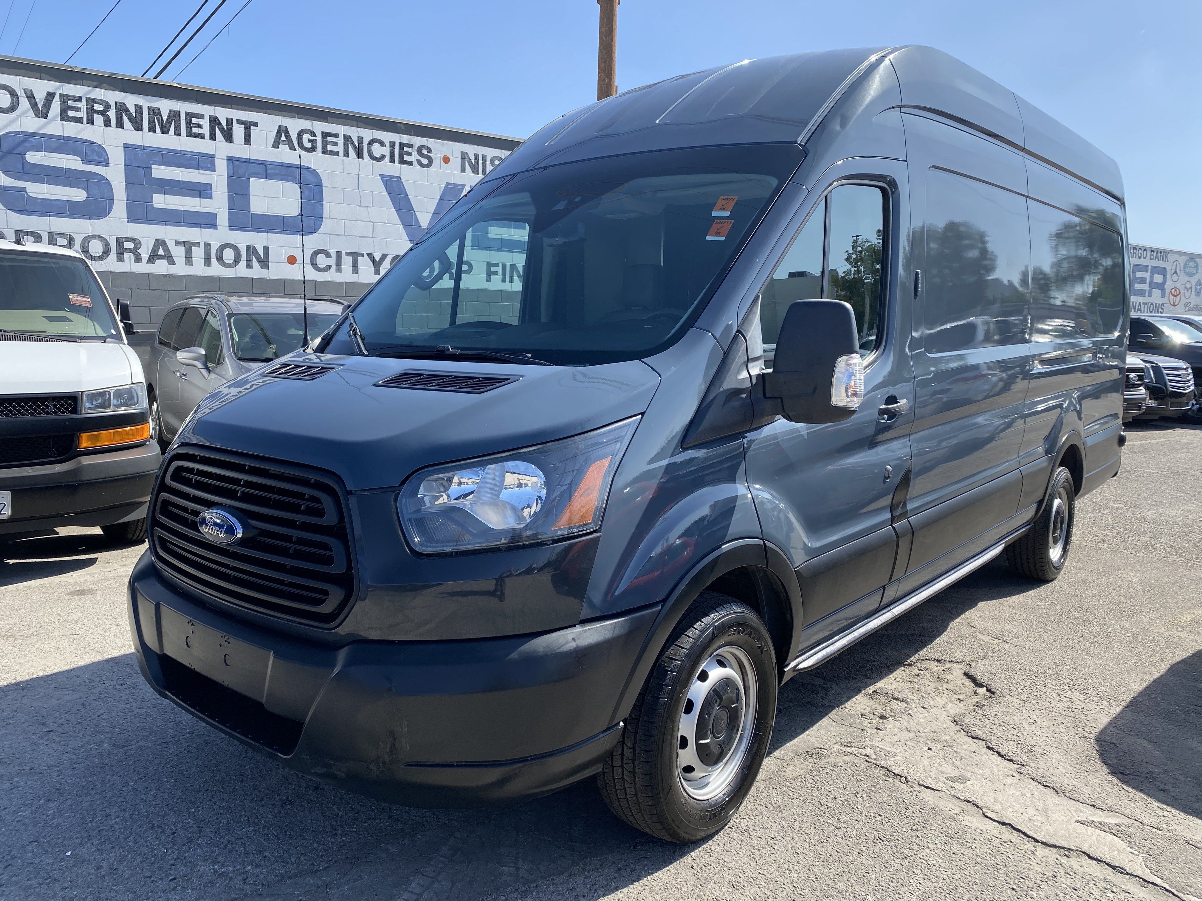 Used 2019 Ford Transit 250 148 High Roof Extended RWD image 2