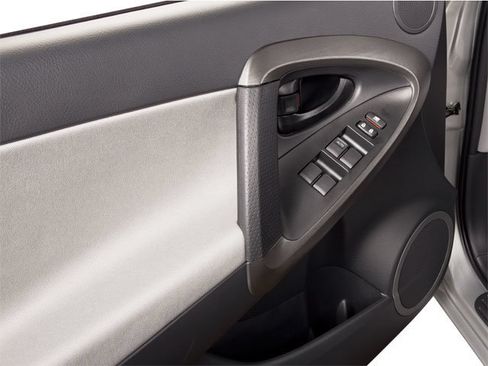 Used 2010 Toyota RAV4 4WD image 9