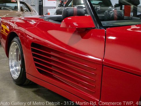 Used 1989 Chevrolet Corvette Convertible RWD image 25