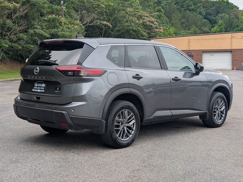 Used 2025 Nissan Rogue S AWD/4WD image 9