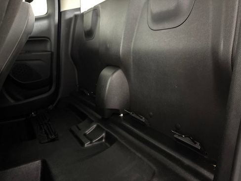 Used 2021 Chevrolet Colorado LT w/ Fleet Safety Package RWD image 22