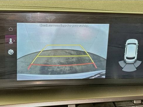 Used 2024 Kia Telluride LX FWD image 12