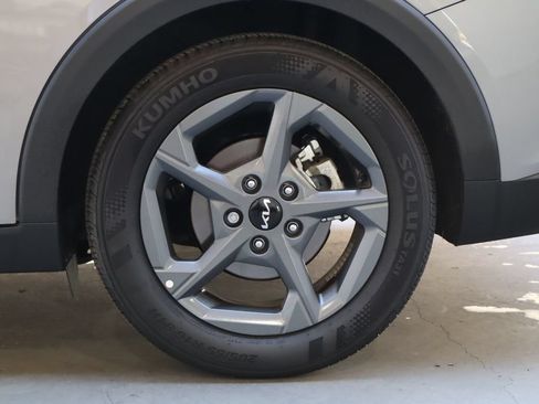 Used 2025 Kia K4 FWD image 12