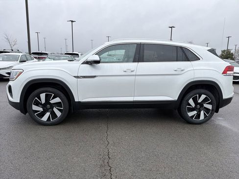 New 2026 Volkswagen Atlas Cross Sport SEL AWD/4WD image 2