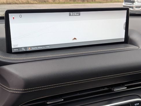 Used 2024 Genesis GV80 2.5T image 18