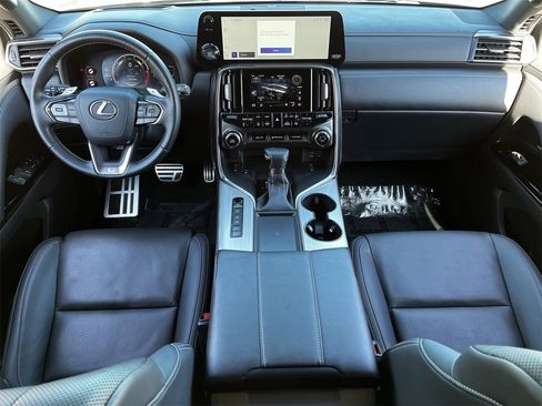 Used 2024 Lexus LX 600 F Sport image 9