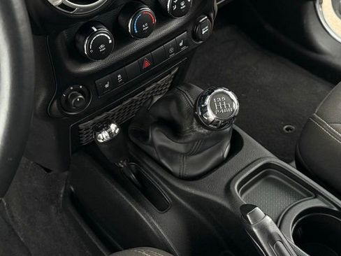 Used 2013 Jeep Wrangler Unlimited Sahara w/ Connectivity Group image 23