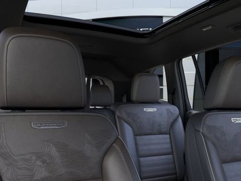 New 2026 GMC Acadia Denali Ultimate w/ LPO, All-Weather Package AWD/4WD image 24