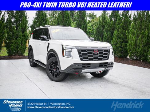 Used 2025 Nissan Armada PRO-4X AWD/4WD image 1
