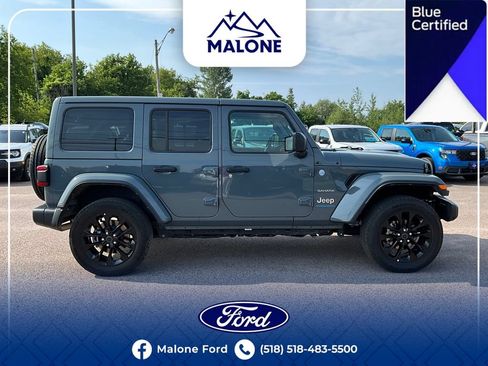 Used 2024 Jeep Wrangler Unlimited Sahara AWD/4WD image 8