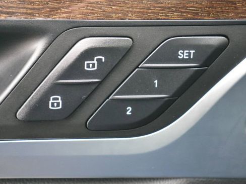 Used 2023 BMW X4 xDrive30i w/ Convenience Package image 30