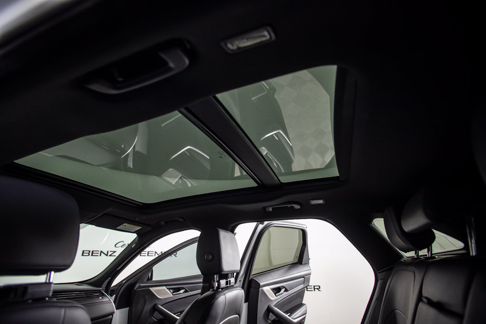 Used 2023 Jaguar F-PACE S AWD/4WD image 22