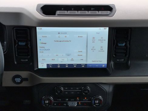 Used 2023 Ford Bronco Wildtrak AWD/4WD image 18