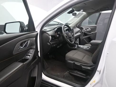 Used 2019 Chevrolet Traverse LS AWD/4WD image 9