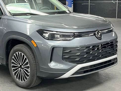 New 2026 Volkswagen Tiguan S image 40