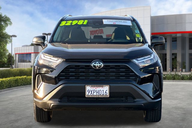Certified 2025 Toyota RAV4 LE AWD/4WD image 11
