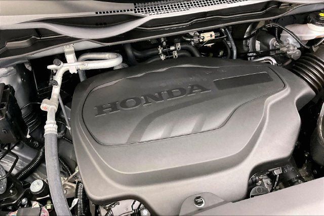 Certified 2026 Honda Odyssey Touring image 30