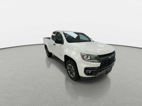 Used 2022 Chevrolet Colorado Z71 w/ Trail Boss Package AWD/4WD image 3