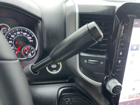 New 2026 RAM 2500 Big Horn AWD/4WD image 30