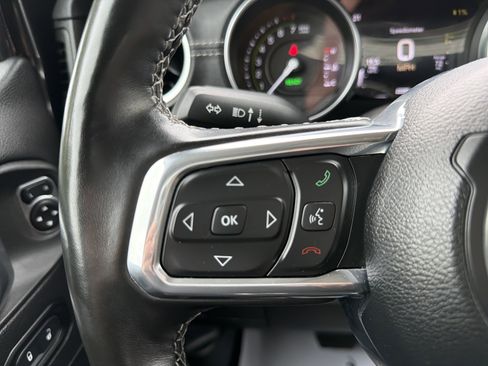 Used 2023 Jeep Wrangler Unlimited Sahara w/ Cold Weather Group AWD/4WD image 24
