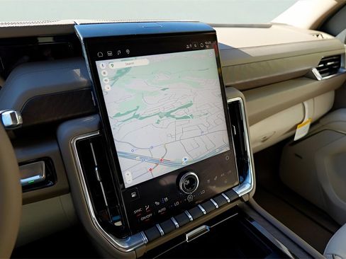 New 2026 GMC Yukon Denali w/ Sun & Power Step Package image 15