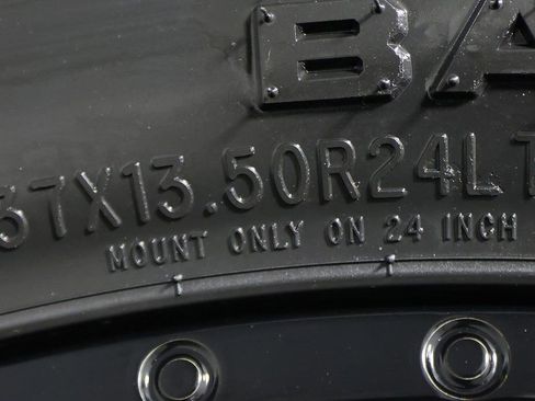 Used 2026 Ford F450 Platinum w/ FX4 Off-Road Package image 54