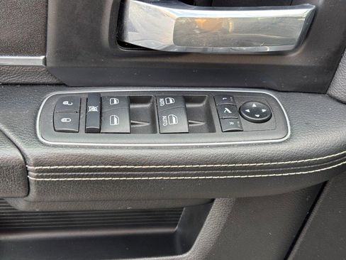 Used 2021 RAM 2500 Laramie w/ Body Color Bumper Group image 14