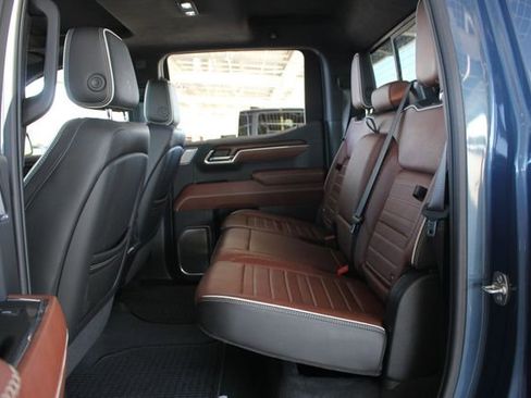 Used 2025 GMC Sierra 1500 Denali Ultimate image 32