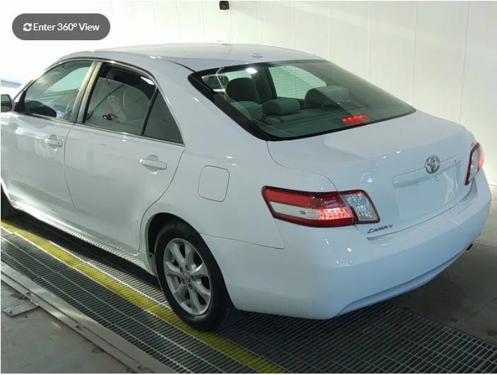 Used 2011 Toyota Camry LE w/ LE Extra-Value Pkg FWD image 3