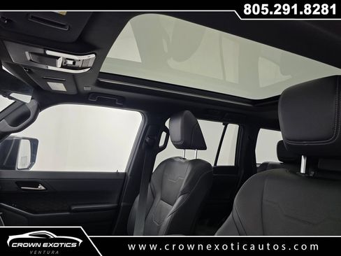 Used 2025 Lexus GX 550 w/ Accessory Package (2T) AWD/4WD image 21