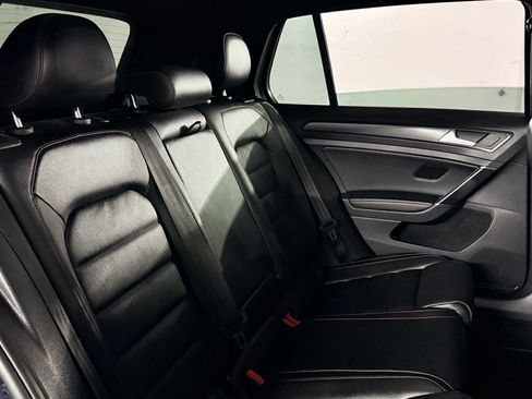Used 2018 Volkswagen GTI Autobahn FWD image 24