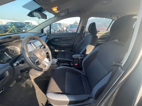 Used 2025 Nissan Versa SV image 22