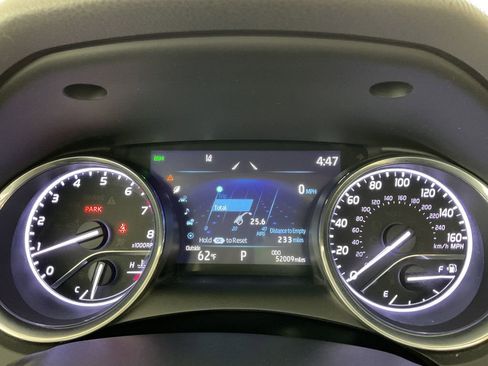 Used 2019 Toyota Camry XLE w/ Navigation Package image 28