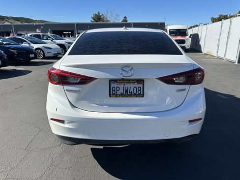 Used 2018 MAZDA MAZDA3 Grand Touring image 8