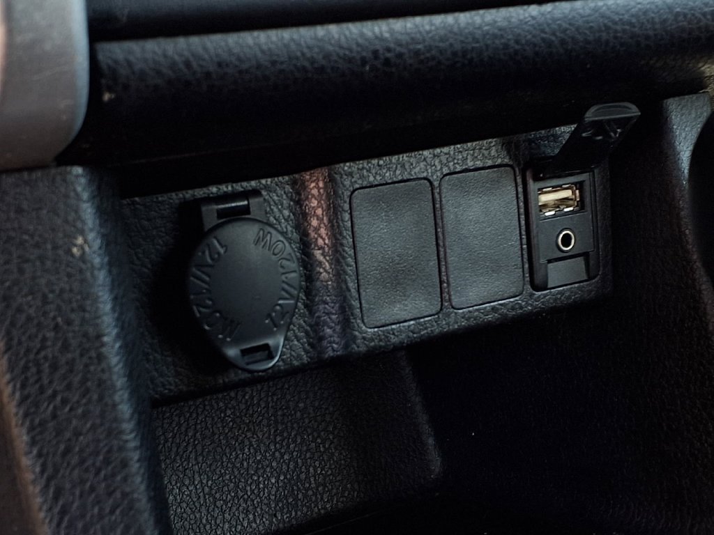 Certified 2018 Toyota Corolla LE FWD image 13