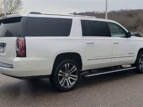 Used 2019 GMC Yukon XL Denali w/ Denali Ultimate Package image 8