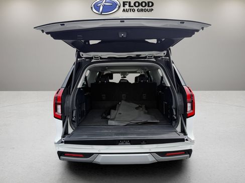 Used 2025 Ford Expedition Max Platinum w/ Driver's Package image 8