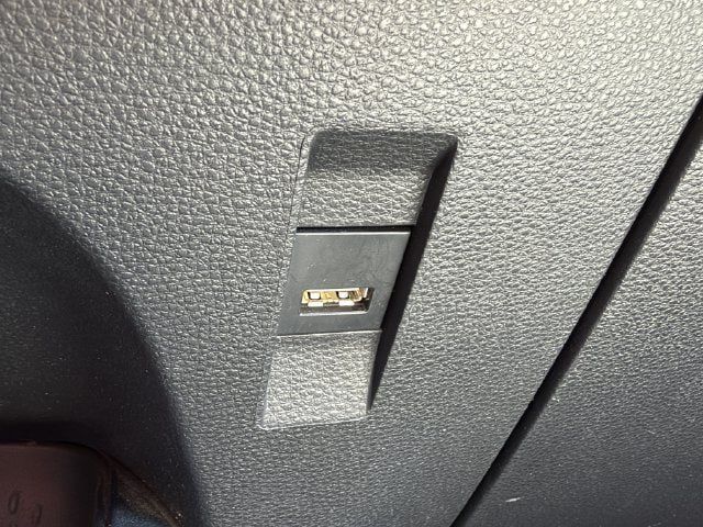 Used 2022 Toyota Corolla LE w/ Carpet Mat Package (TMS) FWD image 19