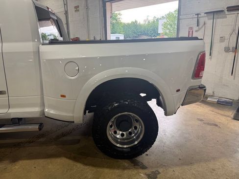 Used 2014 RAM 3500 Laramie Longhorn AWD/4WD image 12