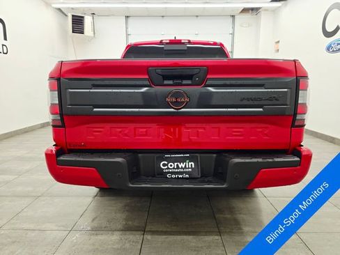 Used 2025 Nissan Frontier PRO-4X AWD/4WD image 4