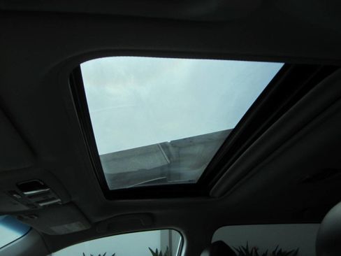 Used 2017 Subaru Outback 2.5i Limited image 27