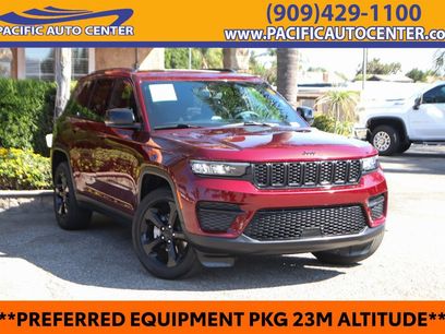 Used 2024 Jeep Grand Cherokee Altitude