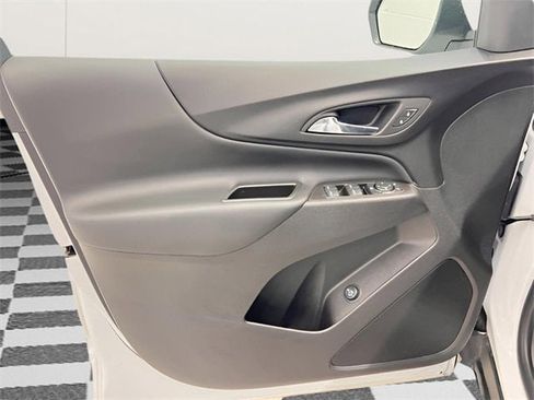 Certified 2024 Chevrolet Equinox LT image 15