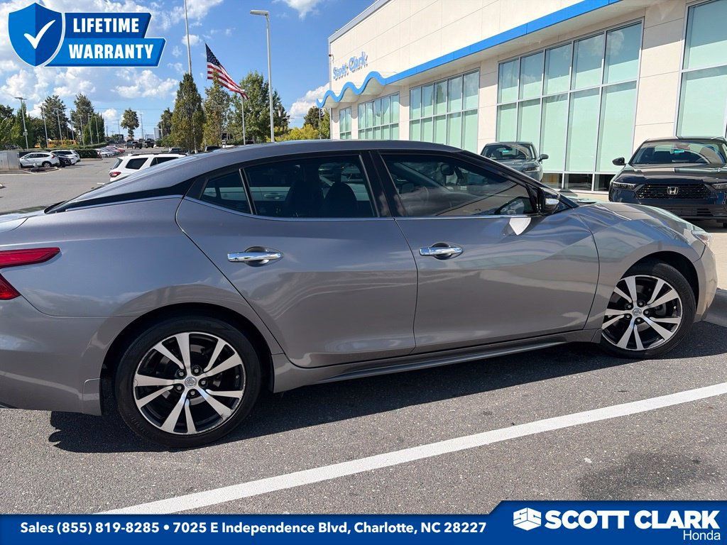 Used 2016 Nissan Maxima Platinum FWD image 1