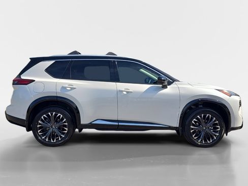 New 2026 Nissan Rogue Platinum image 6