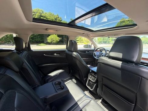 Used 2022 Lincoln Nautilus Reserve w/ Equipment Group 201A AWD/4WD image 18