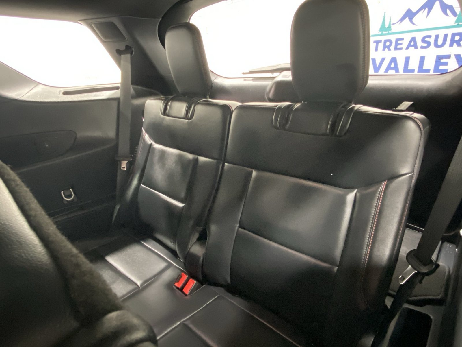 Used 2025 Ford Explorer ST-Line w/ ST-Line Street Pack AWD/4WD image 23